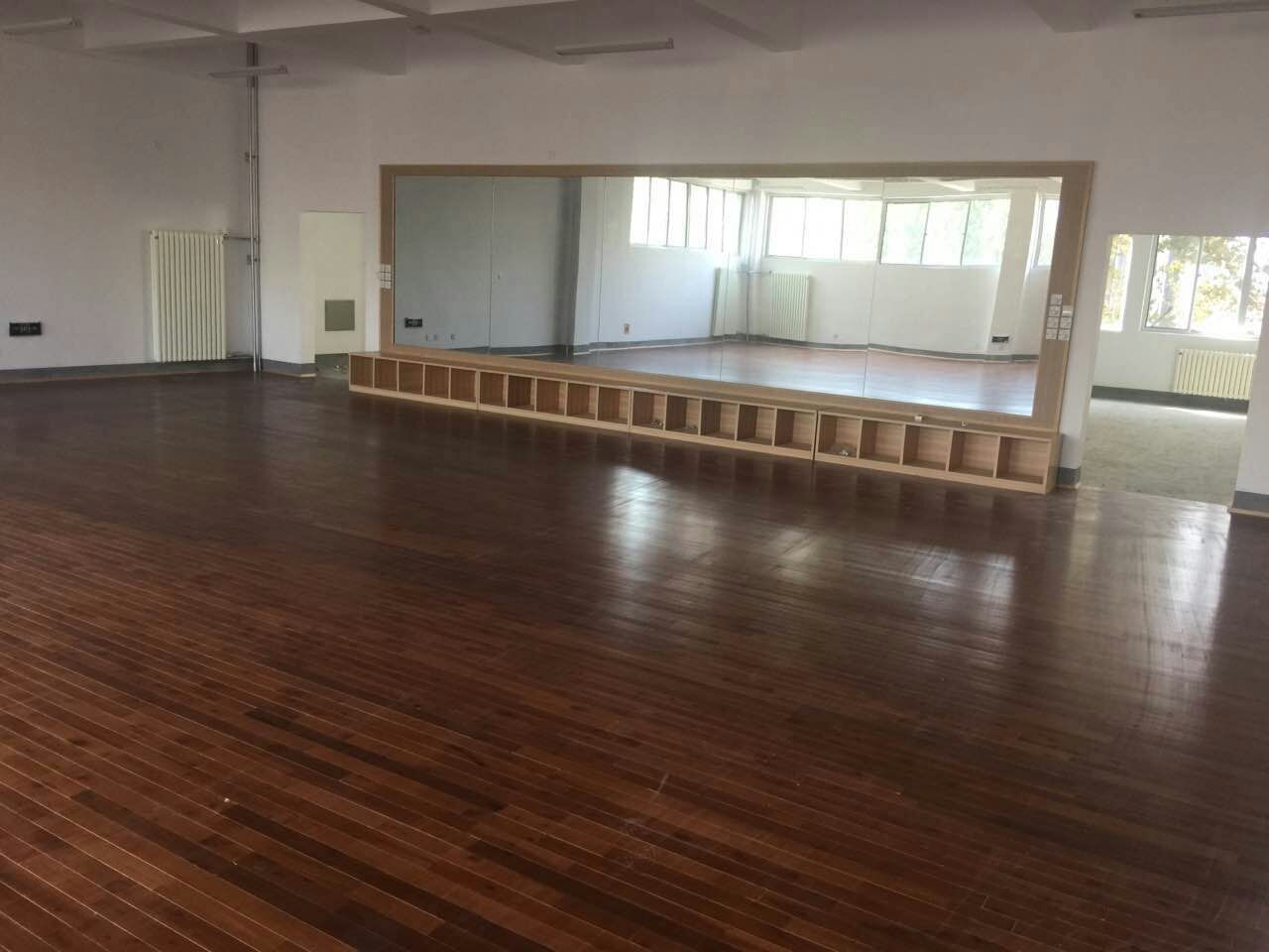 舞蹈房木地板--山東文化藝術學院成功案例